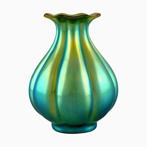 Vaso in ceramica smaltata a forma di cipolla, XX secolo
