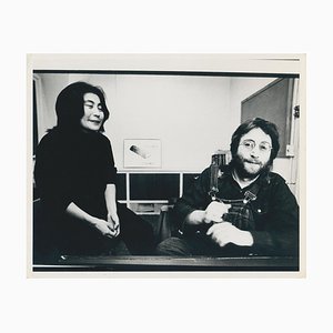 Annie Leibovitz pour Rolling Stone, Lennon and Ono, 1971, Photographie Noir & Blanc