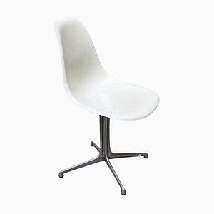 Italienischer Mid-Century Fiberglas Stuhl von Charles & Ray Eames für Vitra
