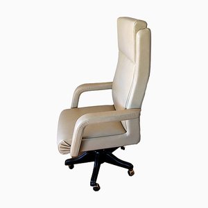 Fauteuil Pivotant en Cuir Beige