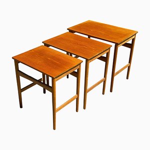 Tavolini ad incastro Mid-Century moderni di Hans Wegner per Andreas Tuck, anni '60, set di 3