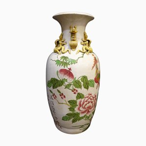 Early 20th Century Chinese Guang-Xu Vase