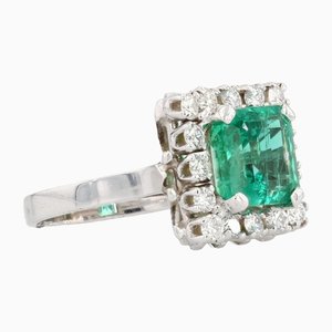 French Emerald & Diamonds with 18 Karat White Gold Ring, 1970s