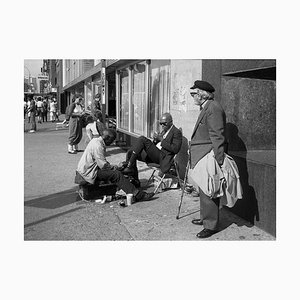 Claude Vesco, Shoe Shiner, Manhattan, New York, 1982, Photography