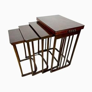 Tavolini ad incastro nr. 986 in legno curvato di Josef Hoffmann per J & J Kohn, Austria, 1905, set di 4