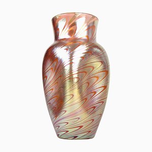Iridescent Glass Vase Phenomen Rosa from Loetz Witwe, Bohemia, 1902