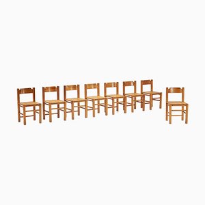 Esszimmerstühle aus Kiefernholz im Stil von Charlotte Perriand, 1960er, 8er Set