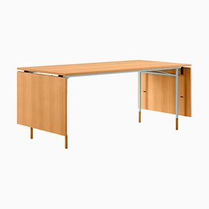 Mesa de comedor Nyhavn con dos hojas, lino y madera de Finn Juhl para Design M
