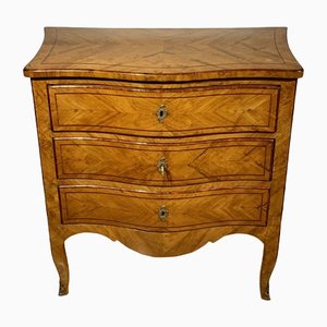 Louis XV Curved Chest of Drawers