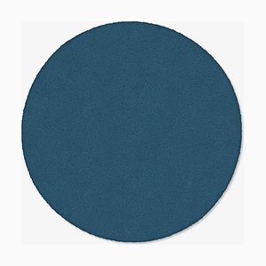 Alfombra circular lisa en azul oscuro de Marqqa