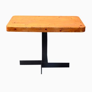 Table Basse en Pin par Charlotte Perriand pour Les Arcs