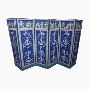 Grisaille Screen with Blue Background