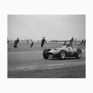 Evening Standard, Juan Manuel Fangio, 1949 / 2022, Fotografia