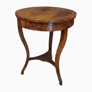 Empire Style Round Entry Table in Walnut, 1830s