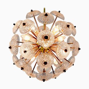 Juego de lámparas de araña florales Mid-Century grande de latón al estilo de Emil Stejnar