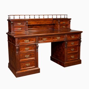 Bureau de Direction Antique en Bois de Satin avec 13 Tiroirs, Angleterre