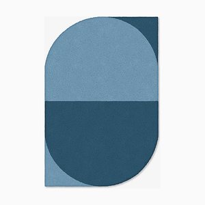Blue Oval Shape Out Rug from Marqqa