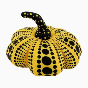 Después de Yayoi Kusama, Dots Obsession: Small Yellow Pumpkin, 2004, Parachute Nylon