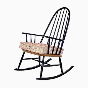 Rocking Chair Vintage Scandinave dans le style d'Ilmari Tapiovaara