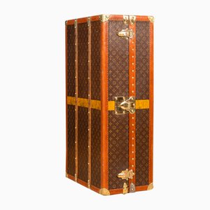 20th Century Leather Wardrobe Trunk from Louis Vuitton, Paris, 1900s