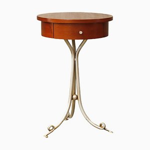 Mesa auxiliar en cerezo y acero
