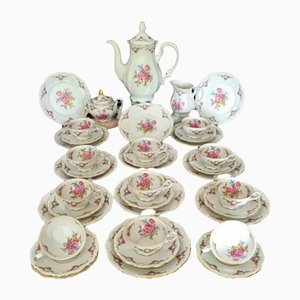 Porcelain Tea and Breakfast Service with Garlands and Roses, Set of 38