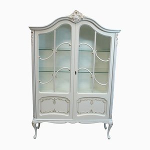 White Gold Showcase Cabinet in the style of Chippendale