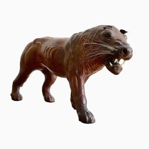 Figura de león de cuero, años 60