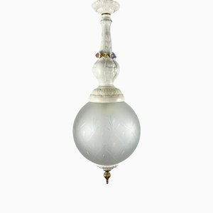 Lámpara de araña francesa de vidrio esmerilado y porcelana de bronce, años 60