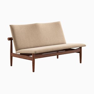 Holz und Stoff Japan Series 2-Sitzer Sofa von Finn Juhl