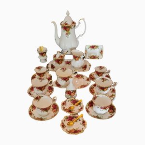 Old Country Roses Tea Service from Royal Albert, Set of 22