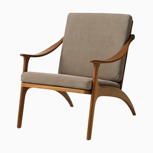 Teak / Seppia Lean Back Lounge Chair Nabuk by Warm Nordic