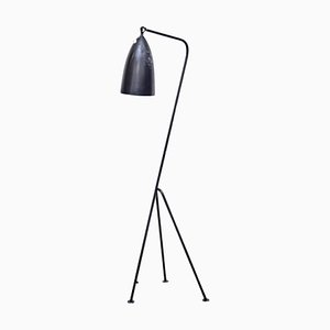 Lámpara de pie Grasshopper moderna de metal negro de Greta Magnusson