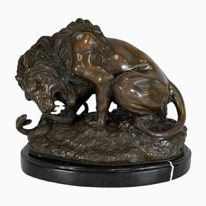 Sculpture Lion au Serpent en Bronze d'après AL Barye, 19ème Siècle