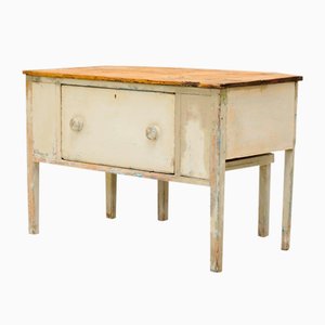 Vintage Side Table in Pine