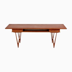 Teak Model 32 Coffee Table by E.W. Bach for Toften Furniture Factory