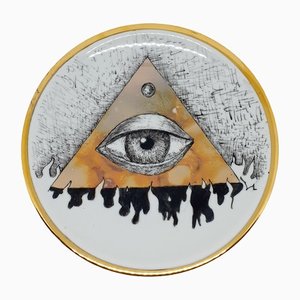 Assiette Triangle Eye par Lithian Ricci