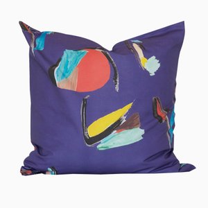 Coussin Carré Pod Violet par Naomi Clark pour Fort Makers