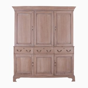 Credenza in quercia, Regno Unito