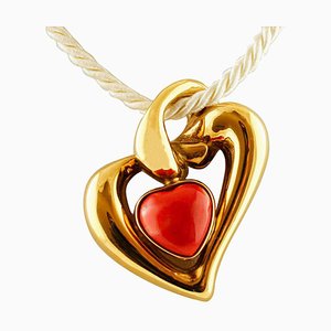 18k Yellow Gold Heart Pendant with Rubrum Coral