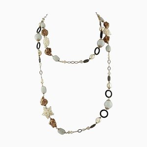 Halskette aus Roségold und Silber mit Onyx, Milch-Aquamarin-Perlen und Rosa Quarz