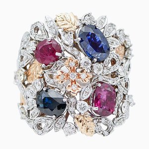 14 Karat Ring aus Weiß- und Roségold mit Saphiren, Rubinen und Diamanten