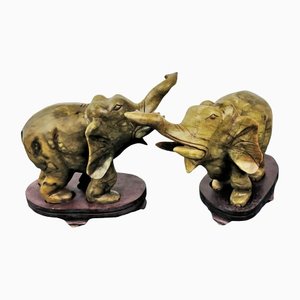 Figuras de elefante de piedra dura, finales de 1800. Juego de 2
