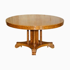 Mesa de comedor abatible de madera nudosa y nogal