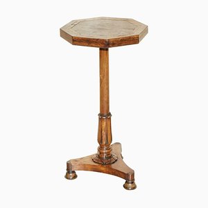 Tavolino antico Guglielmo IV in legno intagliato e pelle