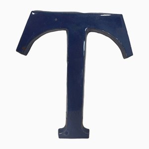 Lettre T en Terracotta, 1940