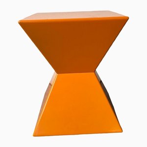 Pedestal de plástico naranja