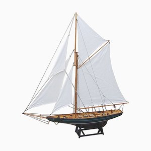 Holz Modell von Julia Segelboot