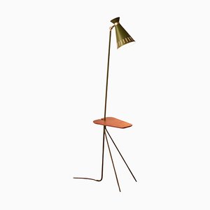Lámpara de pie Cone verde con mesa de pino de Warm Nordic