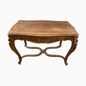 Louis XV Tisch aus Nussholz